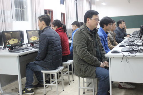 守教育初心 筑廉潔防線——鎮(zhèn)雄縣碗廠中學(xué)組織教師集中觀看反腐專題片開展廉政教育咨詢活動